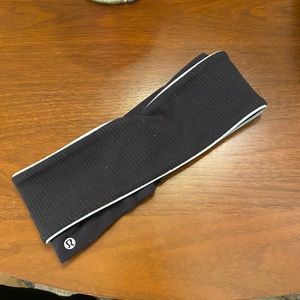 Lululemon ear warmer